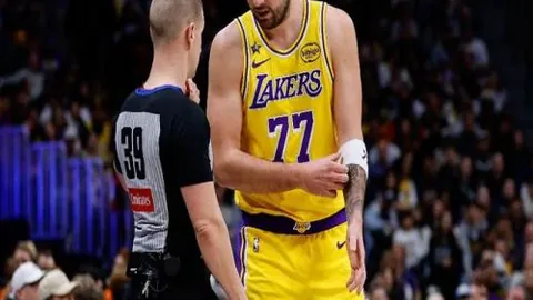 莱万脚踝骨折严重，波兰队医期望其不缺席国家队赛事